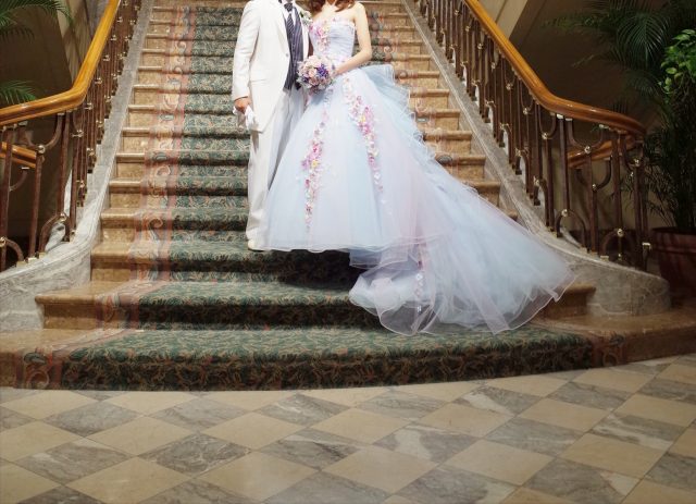 カラードレスにお色直し